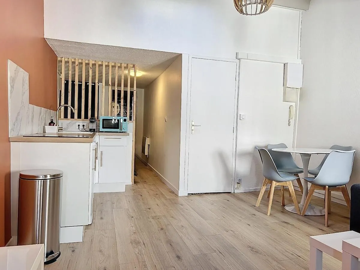 Charmant Cocon , Proche Marche, Port Et Gare Toulon Apartment